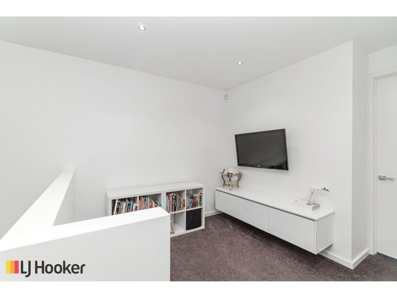 34 Clarendon Avenue, Craigieburn VIC 3064