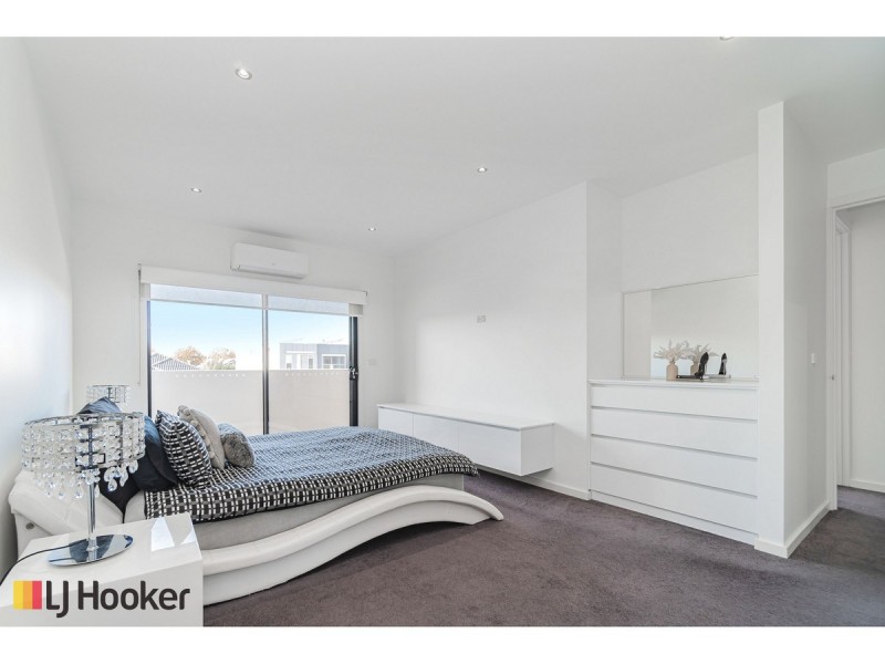 34 Clarendon Avenue, Craigieburn VIC 3064