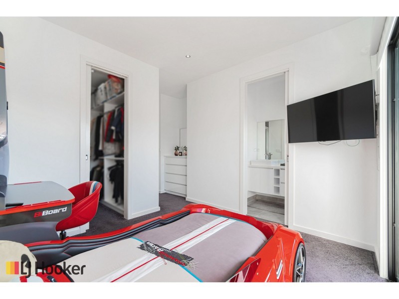 34 Clarendon Avenue, Craigieburn VIC 3064
