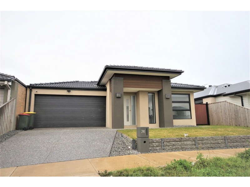 74 Brossard Road, Mickleham VIC 3064