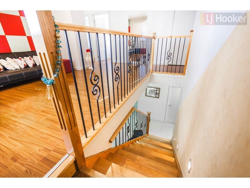 1 Jirrahlinga Terrace, Craigieburn VIC 3064