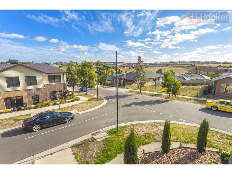 1 Jirrahlinga Terrace, Craigieburn VIC 3064