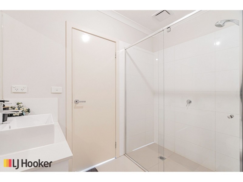 12/3-5 Crockett Avenue, Craigieburn VIC 3064