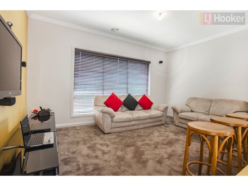 11 Conservation Drive, Craigieburn VIC 3064