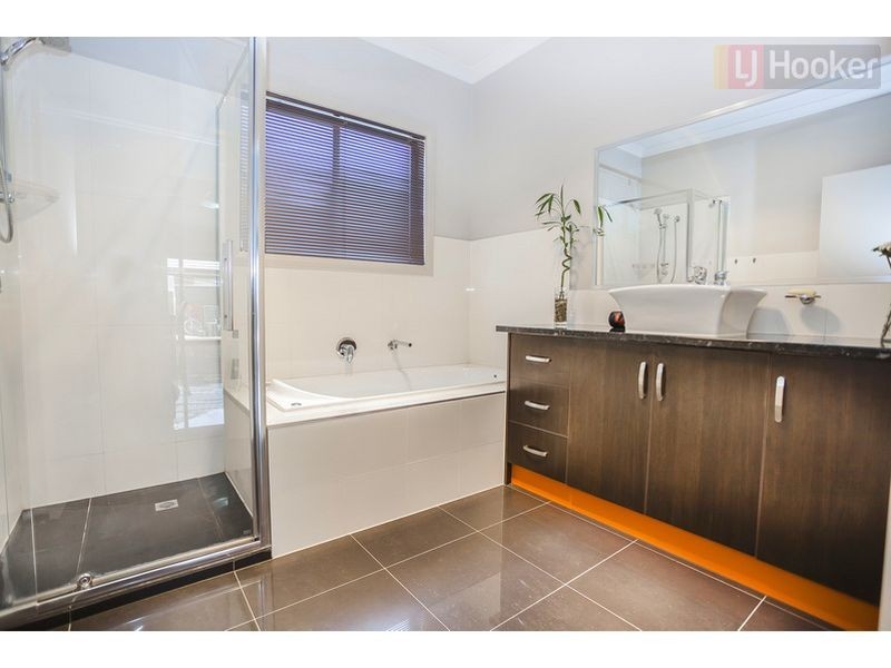 11 Conservation Drive, Craigieburn VIC 3064