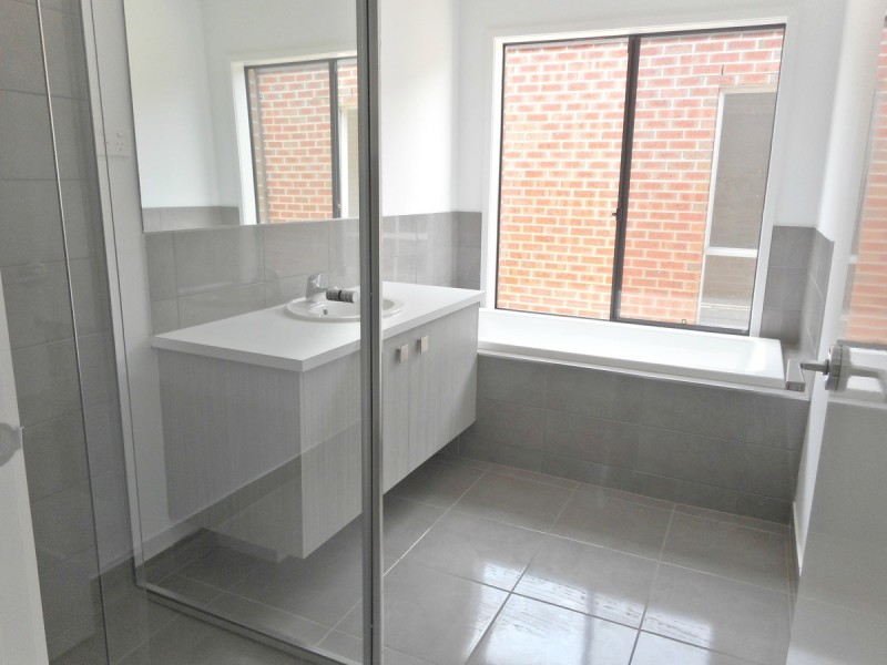 4 Season Way, Craigieburn VIC 3064