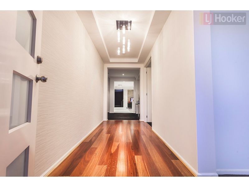 8 Cheetham Terrace (Greenvale), Roxburgh Park VIC 3064