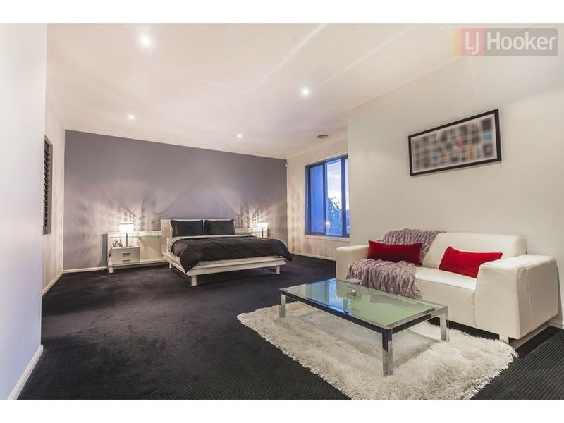 8 Cheetham Terrace (Greenvale), Roxburgh Park VIC 3064