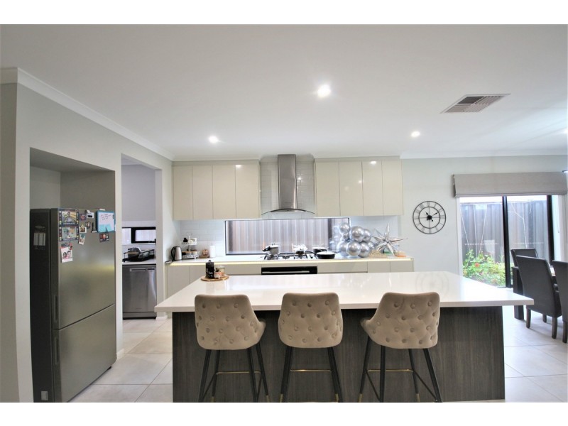 10 Durant Circuit, Kalkallo VIC 3064