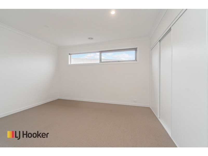 60 Bayano Way, Craigieburn VIC 3064