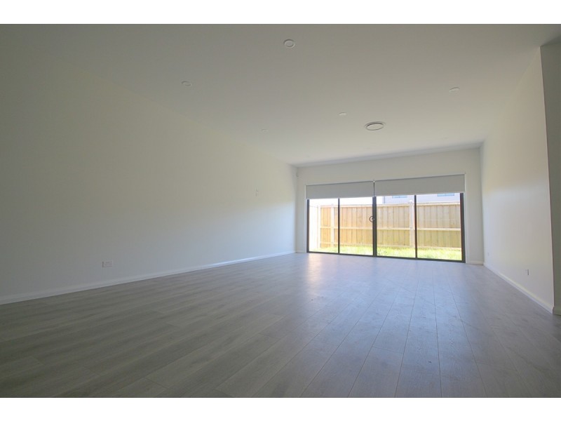 9 Coldfall Way, Mickleham VIC 3064