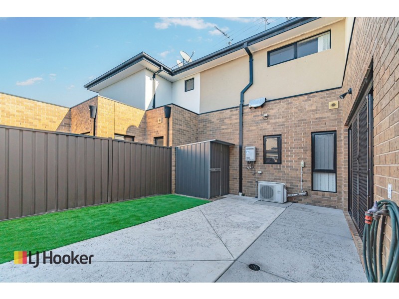2 Acland Street, Craigieburn VIC 3064