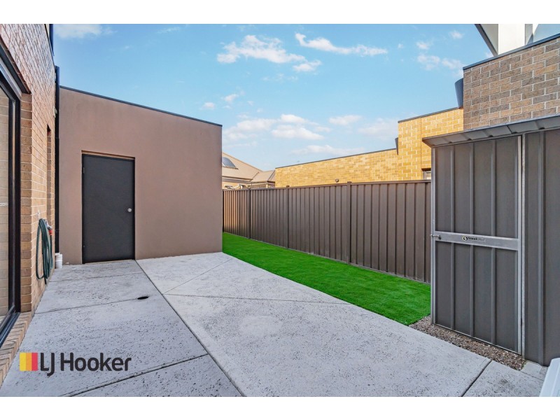 2 Acland Street, Craigieburn VIC 3064