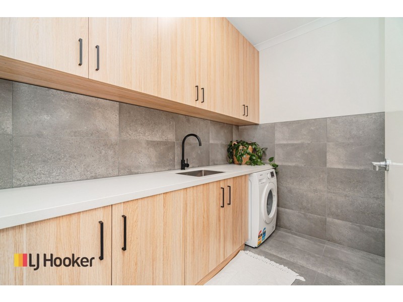 7 Cavell Drive, Craigieburn VIC 3064