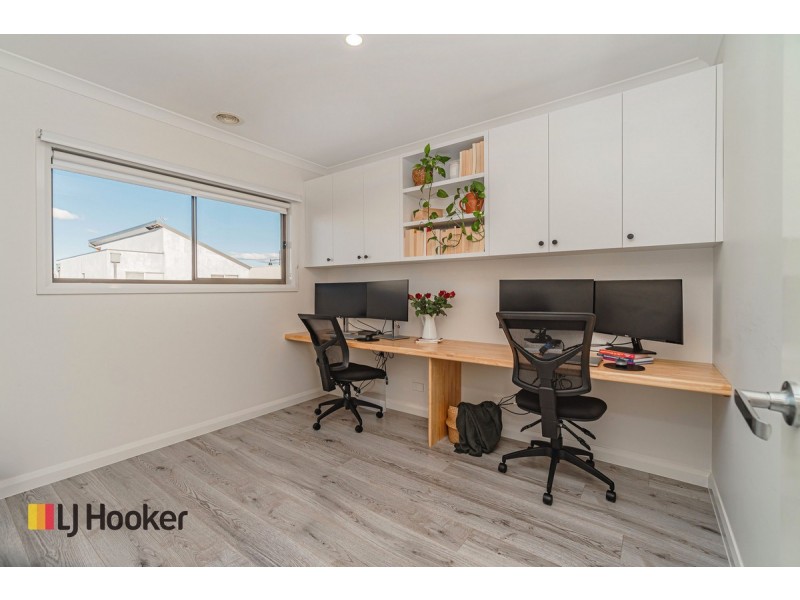 7 Cavell Drive, Craigieburn VIC 3064