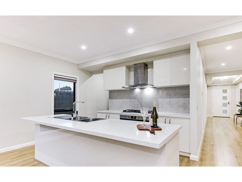 5 Felicity Road, Donnybrook VIC 3064