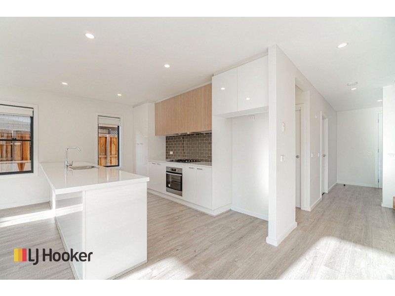 13 Lavinia Street, Greenvale VIC 3059