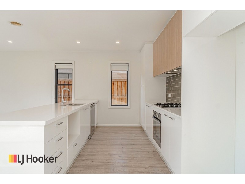 13 Lavinia Street, Greenvale VIC 3059