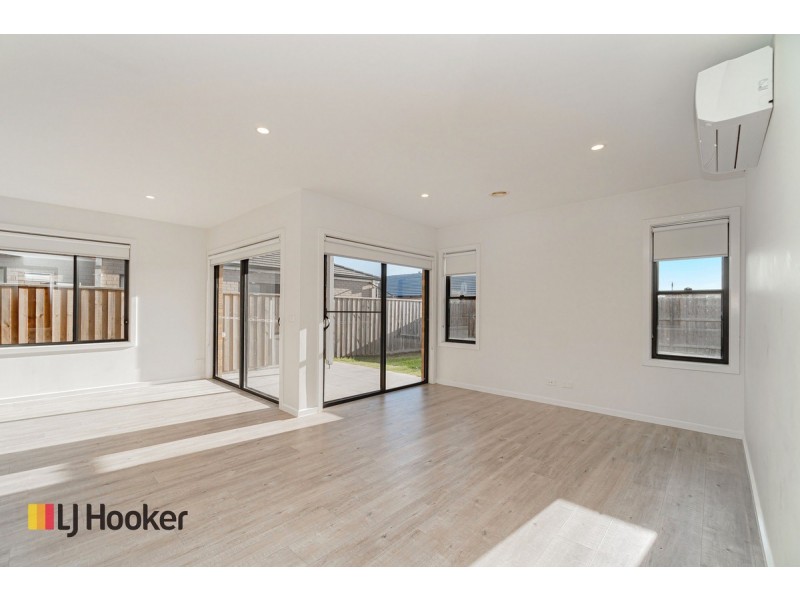 13 Lavinia Street, Greenvale VIC 3059