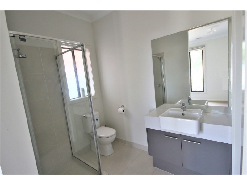 63 Roscoe Avenue, Kalkallo VIC 3064