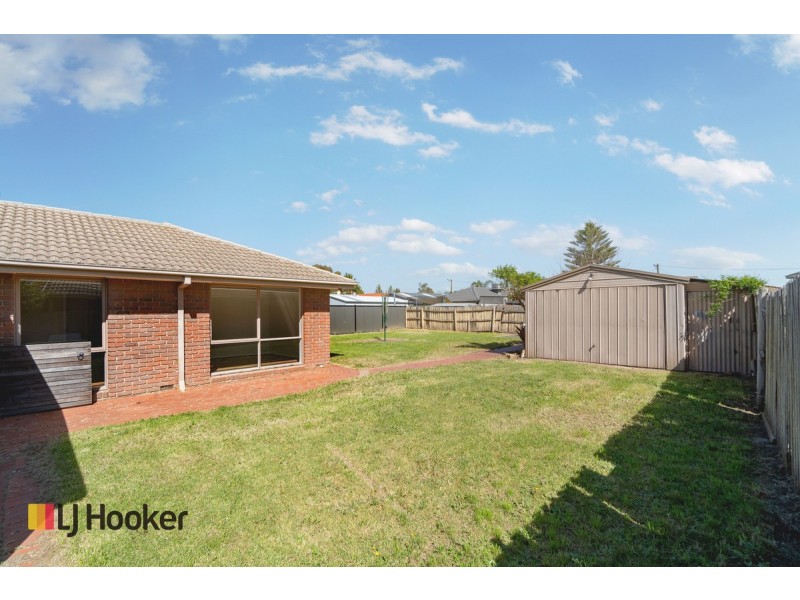 5 Tenby Court, Craigieburn VIC 3064
