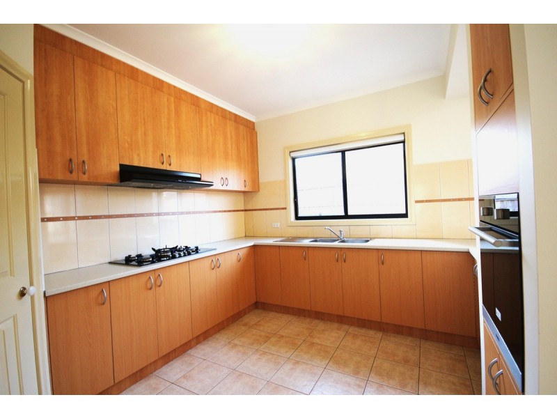 6 Avonlea Court, Roxburgh Park VIC 3064