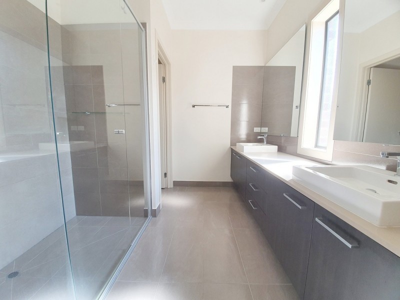 26 Euphoria Street, Craigieburn VIC 3064