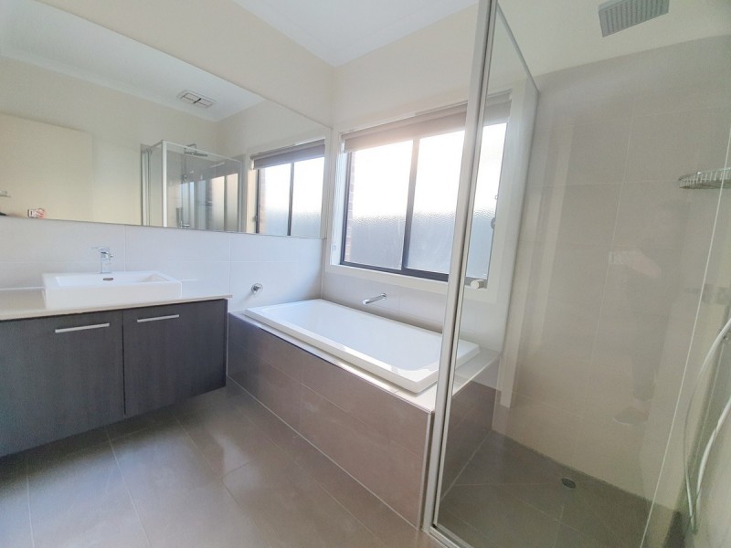 26 Euphoria Street, Craigieburn VIC 3064