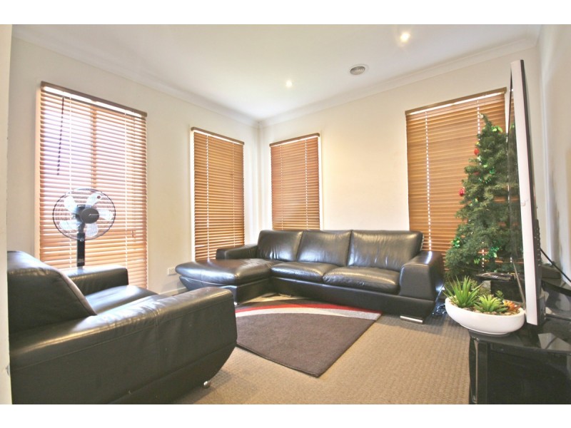 25 Millicent Drive, Craigieburn VIC 3064