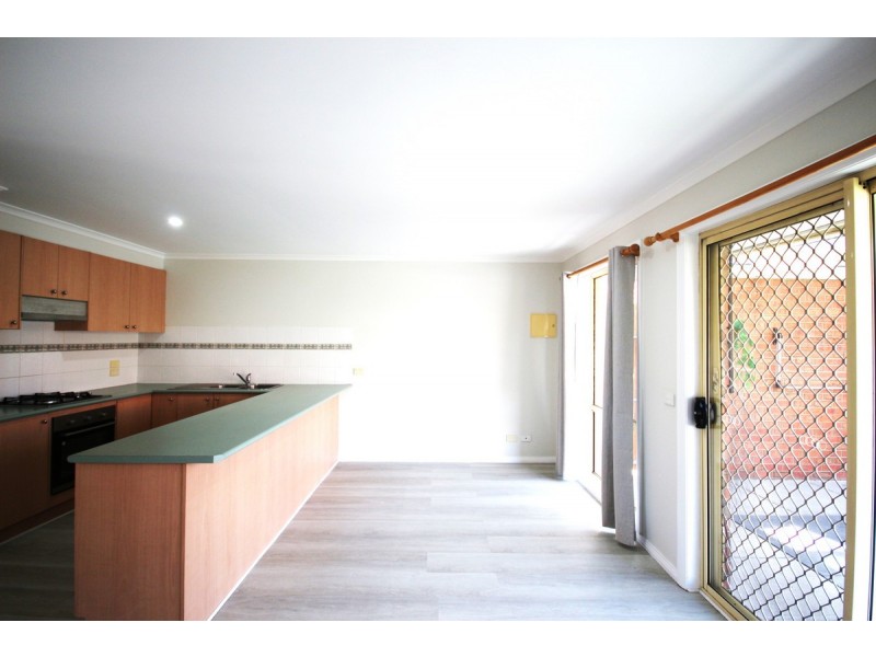 4/12 Redhill Court, Craigieburn VIC 3064