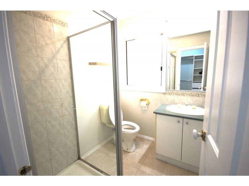 4/12 Redhill Court, Craigieburn VIC 3064