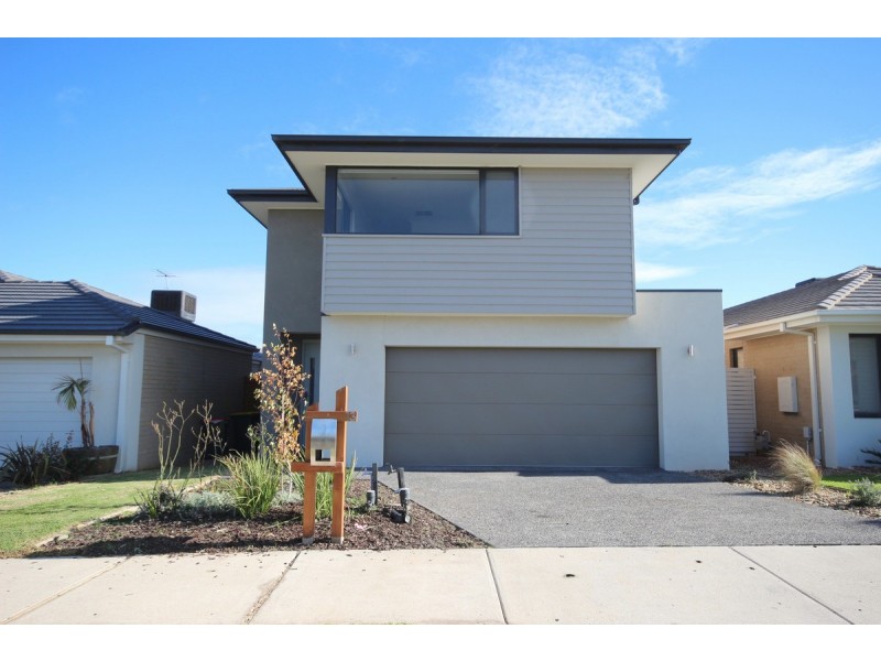 13 Lavinia Street, Greenvale VIC 3059