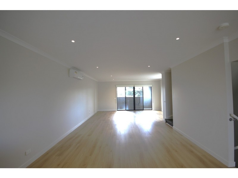 18/1-15 Beddison Road, Craigieburn VIC 3064