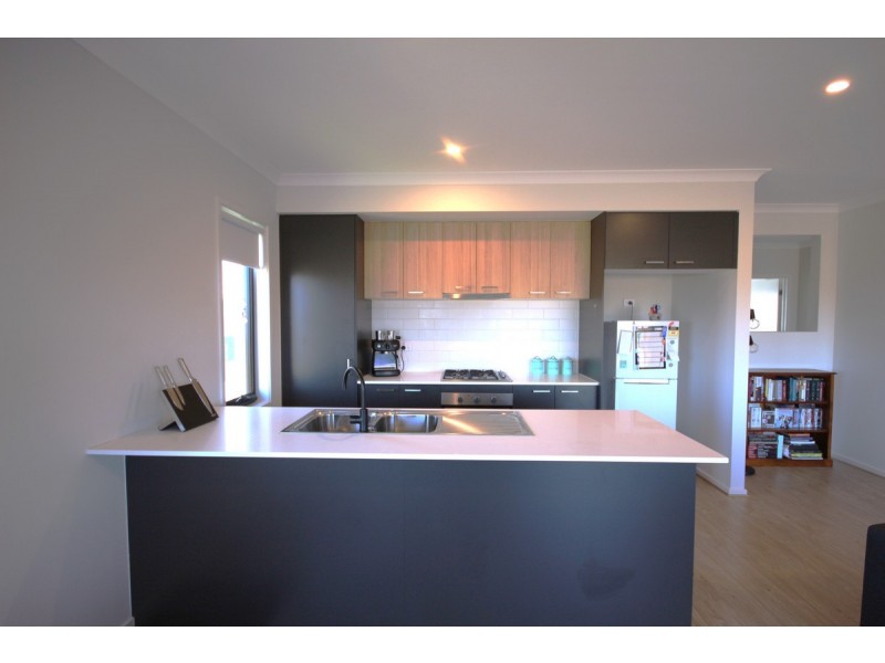 1 Ometepe Walk, Craigieburn VIC 3064