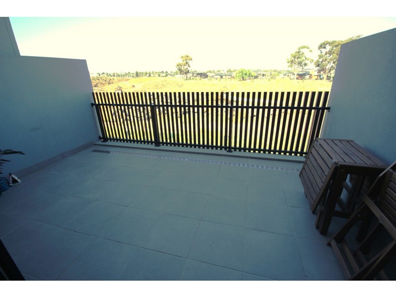 1 Ometepe Walk, Craigieburn VIC 3064