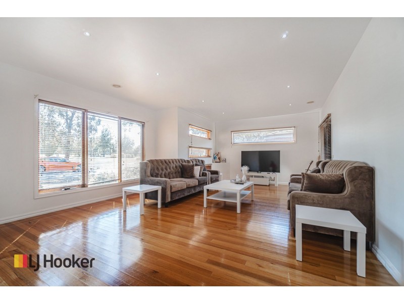 26 Ardsley Circuit, Craigieburn VIC 3064
