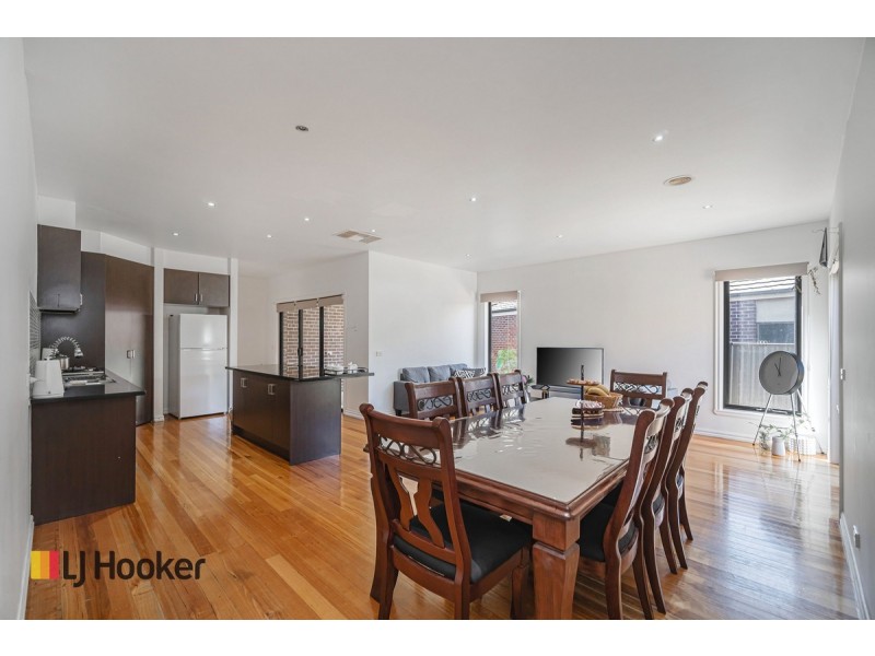 26 Ardsley Circuit, Craigieburn VIC 3064
