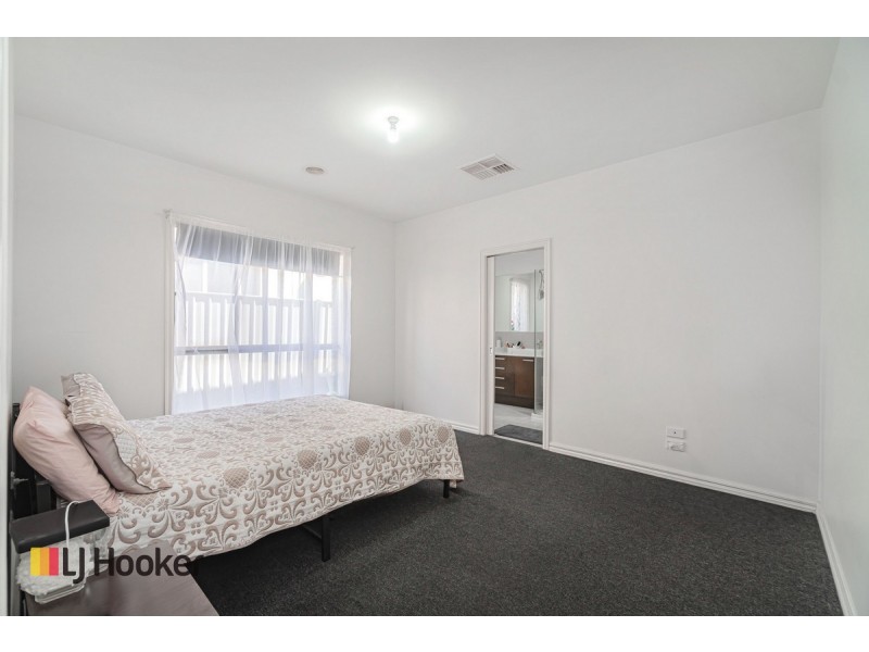 26 Ardsley Circuit, Craigieburn VIC 3064