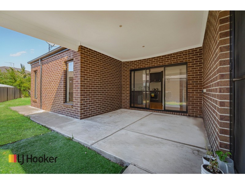 26 Ardsley Circuit, Craigieburn VIC 3064