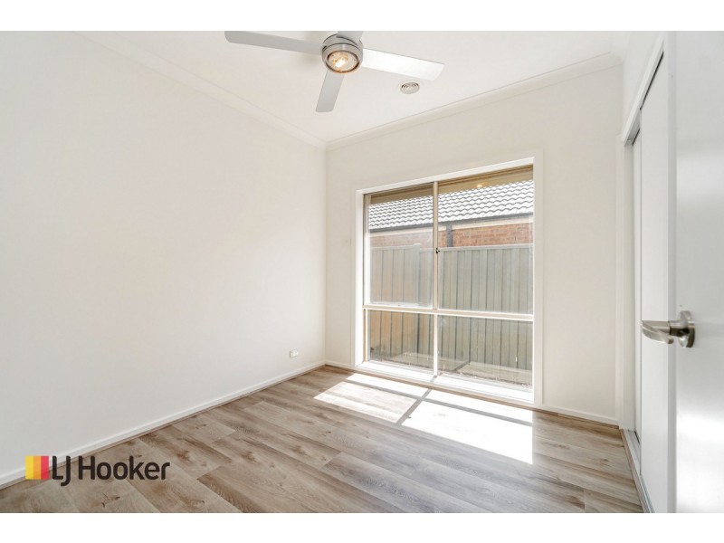 6 Aberfeldie Place, Craigieburn VIC 3064