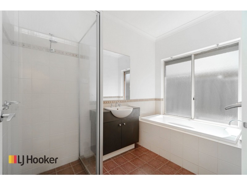 6 Aberfeldie Place, Craigieburn VIC 3064