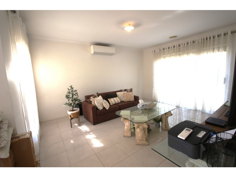 26 Eminence Way, Craigieburn VIC 3064