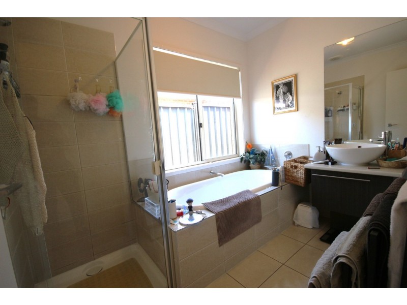 26 Eminence Way, Craigieburn VIC 3064