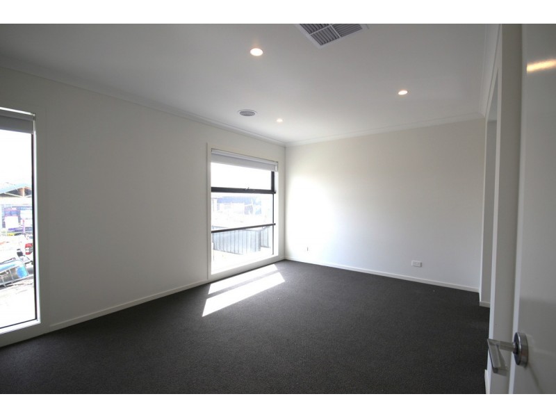 29 Lasio Way, Donnybrook VIC 3064