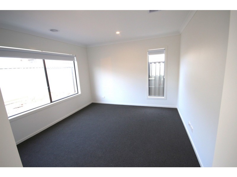 29 Lasio Way, Donnybrook VIC 3064