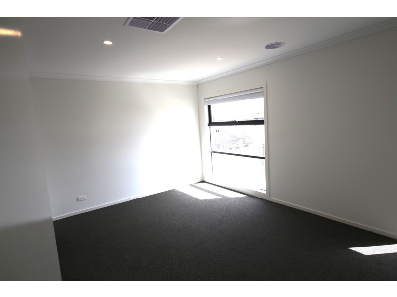 21 River Redgum Boulevard, Donnybrook VIC 3064