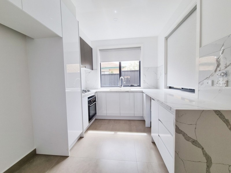 2/592 Pascoe Vale Road, Pascoe Vale VIC 3044