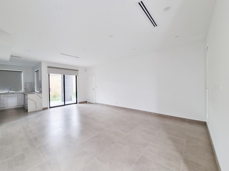 2/592 Pascoe Vale Road, Pascoe Vale VIC 3044