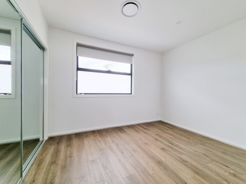 2/592 Pascoe Vale Road, Pascoe Vale VIC 3044