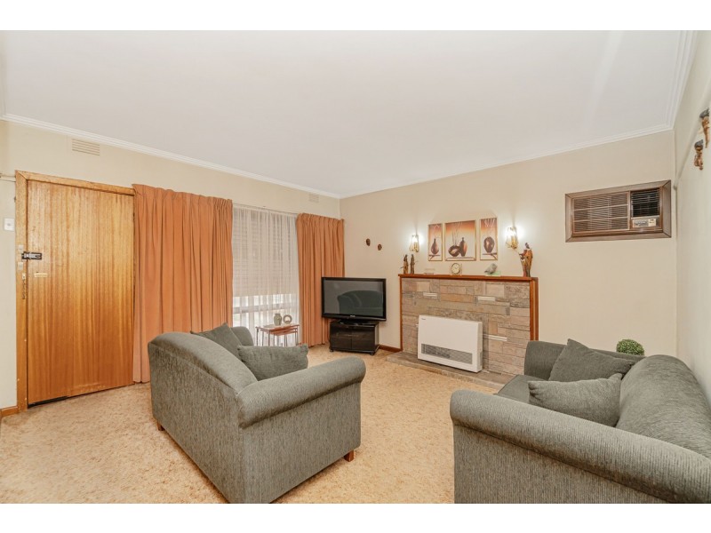 24 Landy Road, Jacana VIC 3047